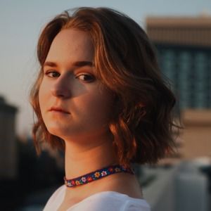 Meet your Posher, Chloe